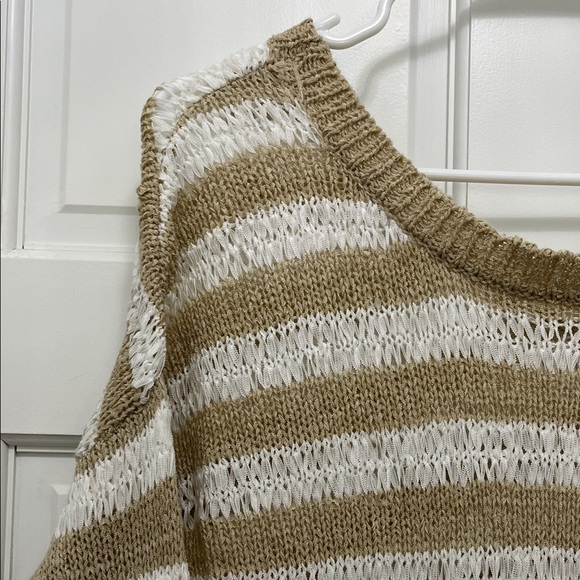 John + Jenn Women's Tan and White Loose Knit Long Line Stripe Sweater - Sz Small - Picture 4 of 16
